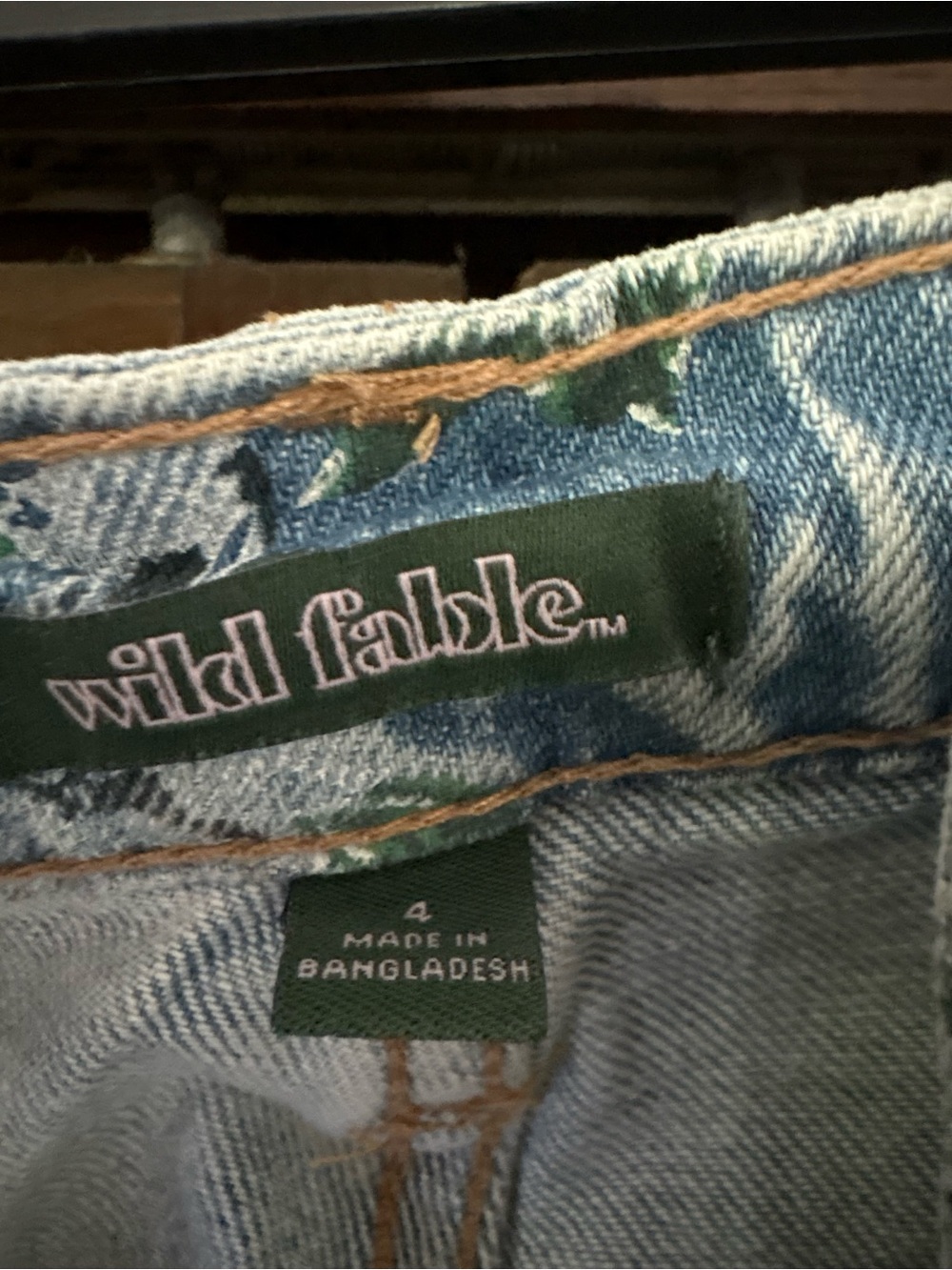 Wild Fable Women’s 90’s Relaxed Straight Leg Floral Jeans - Picture 4 of 5